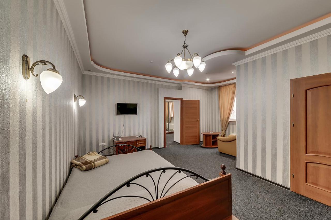 Soborniy Hotel Zaporizhia Εξωτερικό φωτογραφία