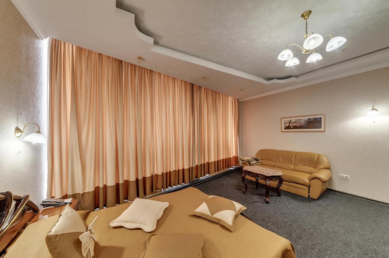 Soborniy Hotel Zaporizhia Εξωτερικό φωτογραφία